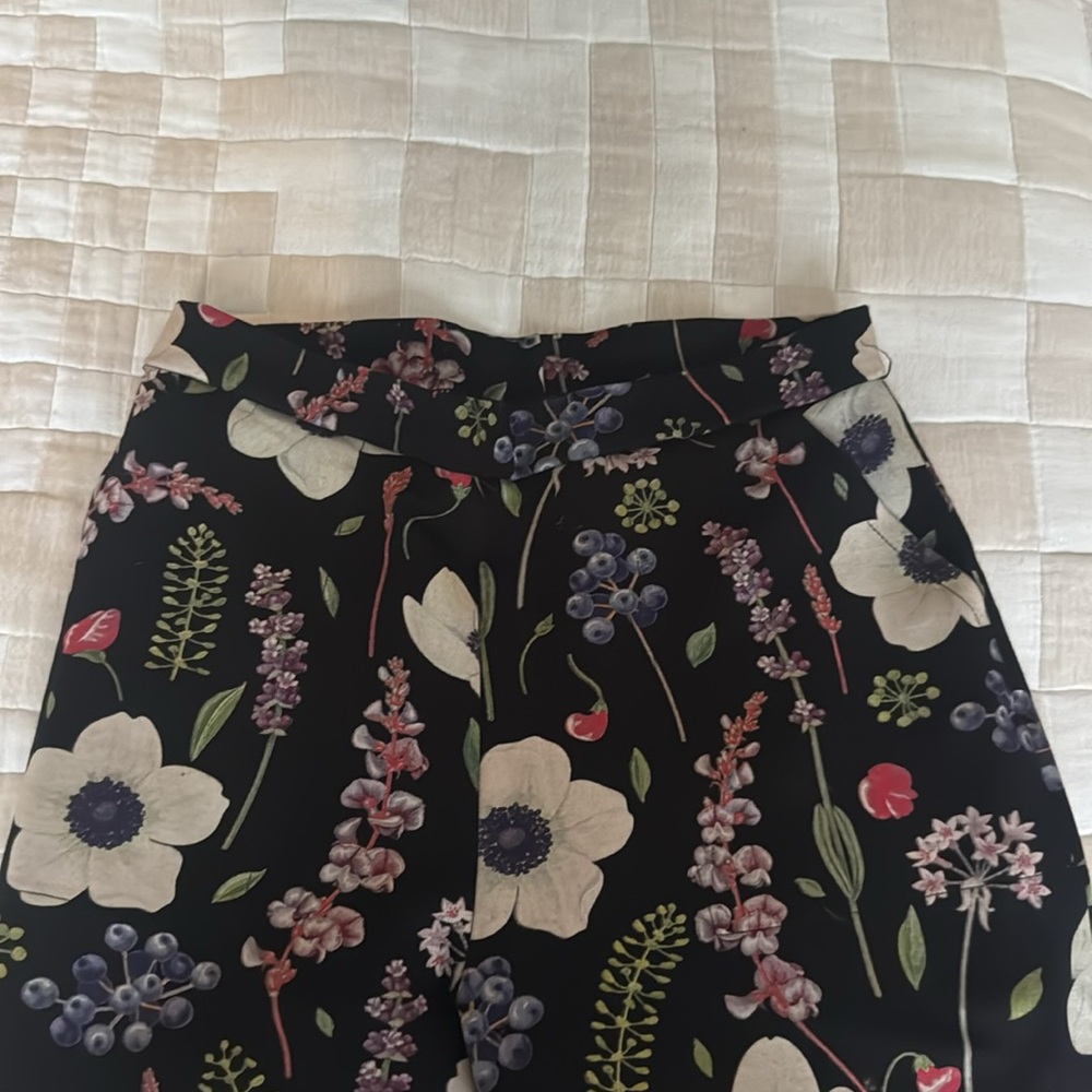 Black Milk cuffed pant, size small - Picture 3 of 7